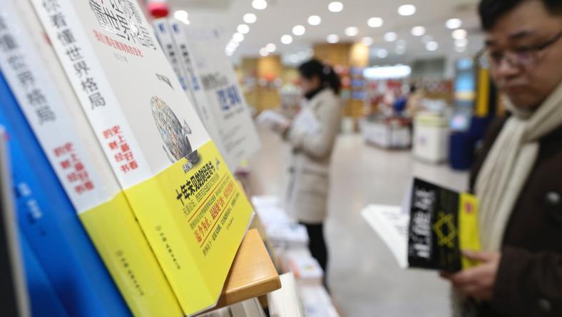 中国图书的腰封,简直就是妖风